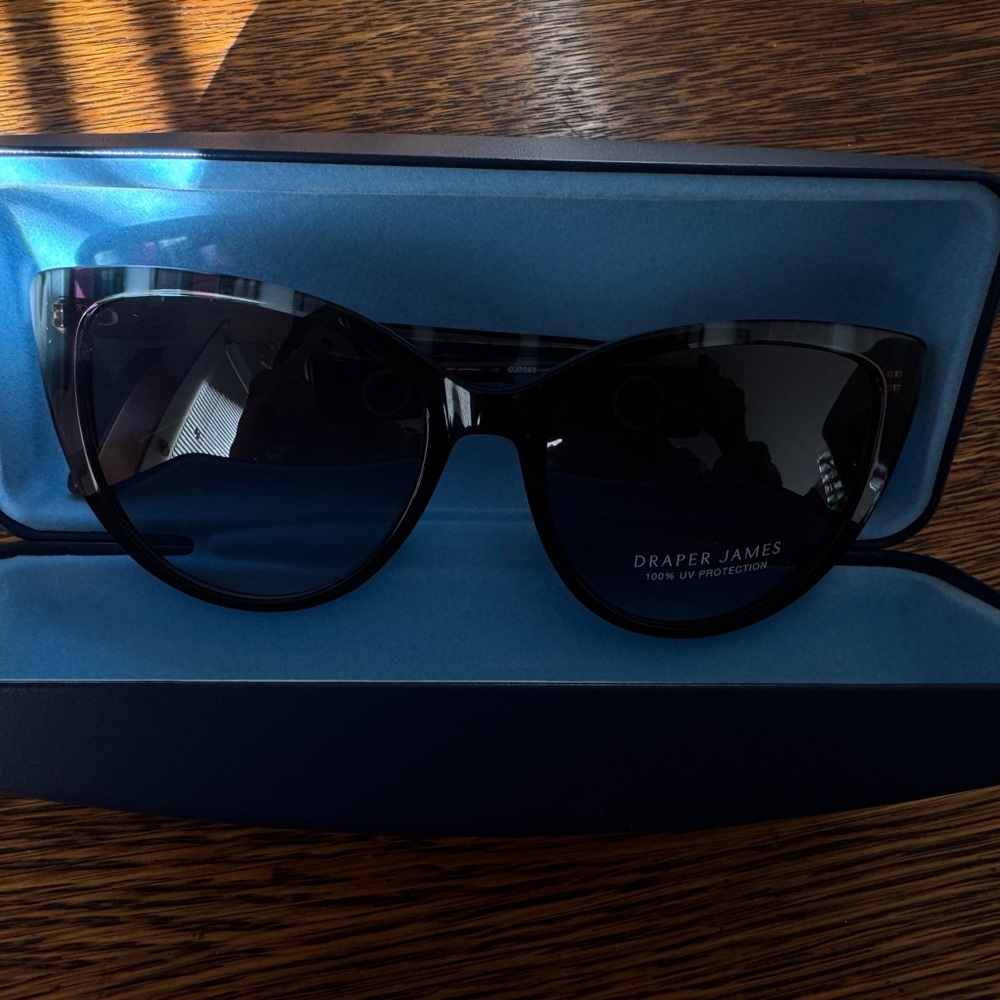 Draper James Black Cat-Eye Sunglasses with Blue Case